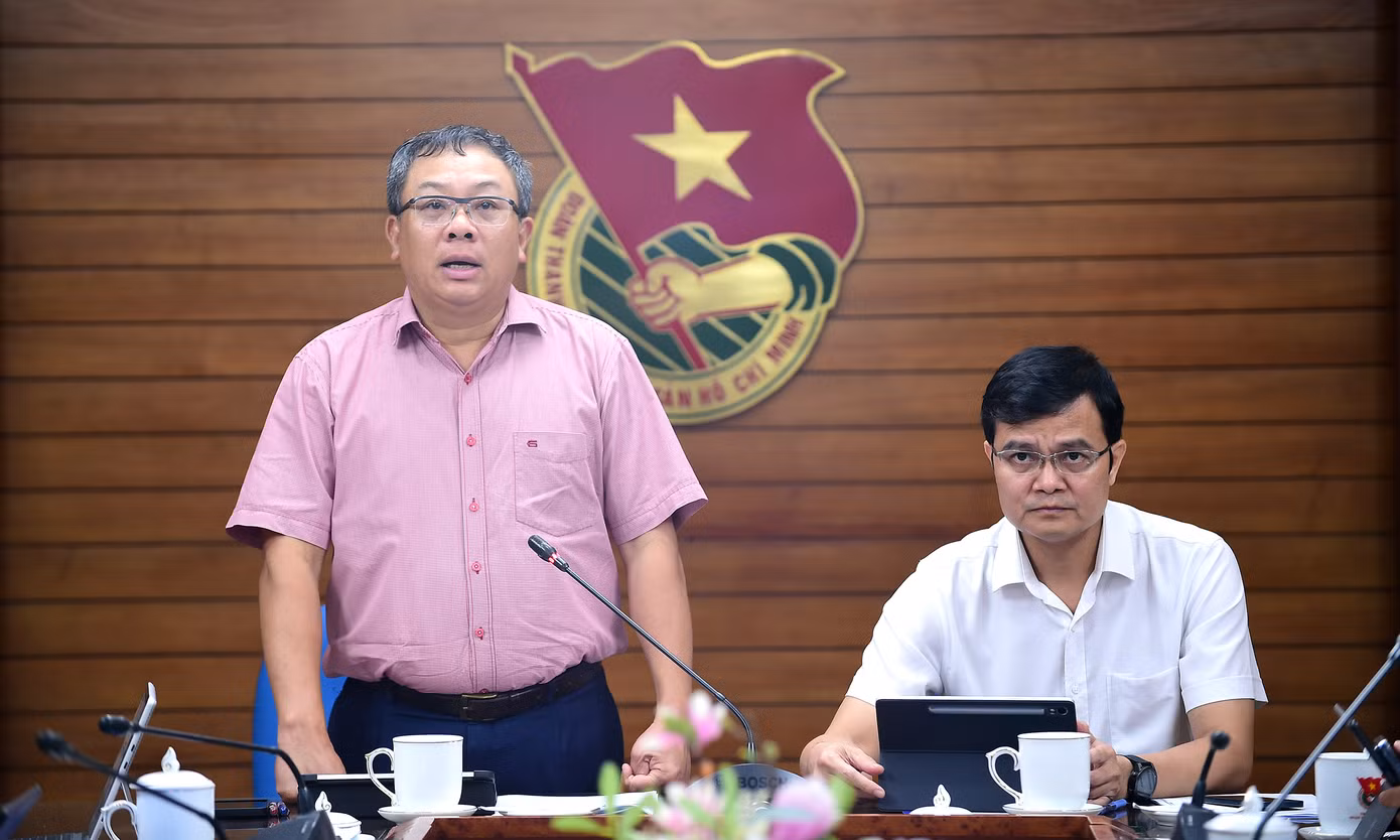 Ông Phạm Hồng Phương phát biểu tại buổi làm việc. Ảnh: Xuân Tùng