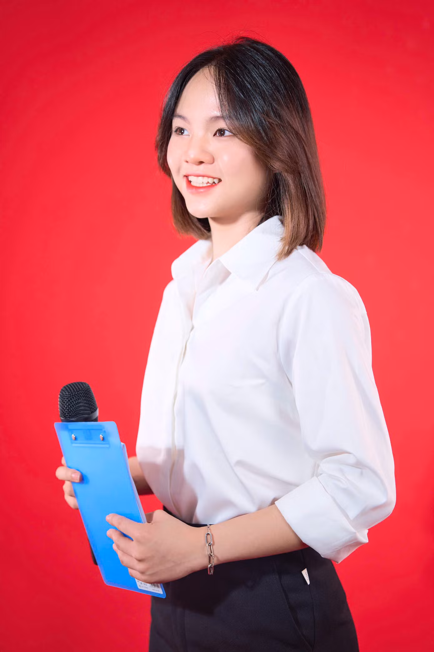 Tham gia các cuộc thi: Hùng biện thuyết trình để nâng cao kỹ năng: Top 6 Nhà diễn thuyết tiềm năng 2023 (Học viện Ngân hàng). Tham gia các cuộc thi: Hùng biện thuyết trình để nâng cao kỹ năng: Top 6 Nhà diễn thuyết tiềm năng 2023 (Học viện Ngân hàng).