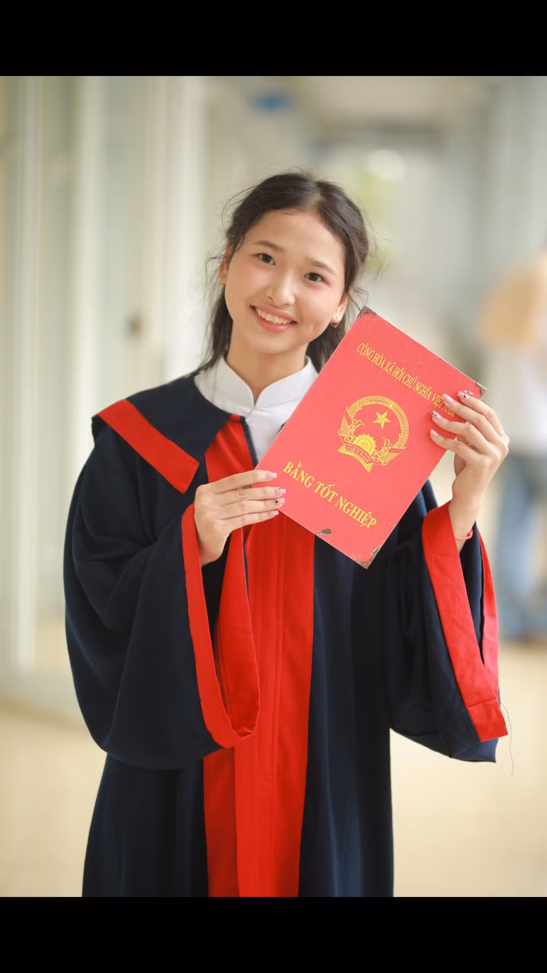 Ngọc Minh rạng rỡ trong ngày tốt nghiệp
