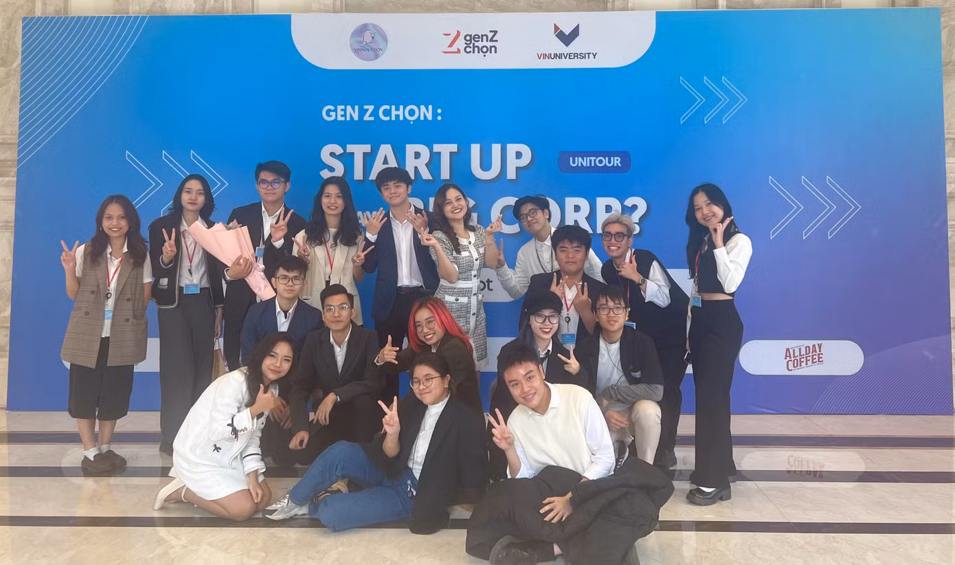Phiên thảo luận “Gen Z chọn: Startup hay Bigcorp?” do câu lạc bộ khởi nghiệp Vinnovation mà Phương sáng lập được tổ chức tại Hội trường trường Đại học VinUni với sự tham gia của hơn 1000 bạn sinh viên.