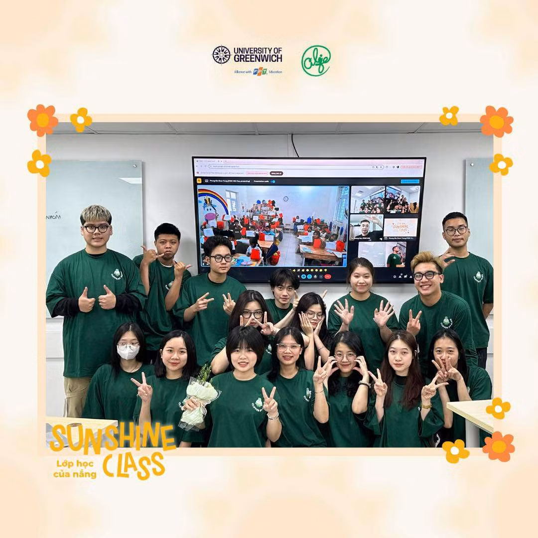 Đức Hiếu là Trưởng ban Hậu cần của Dự án dạy tiếng Anh cho trẻ em vùng cao Sunshine Class.