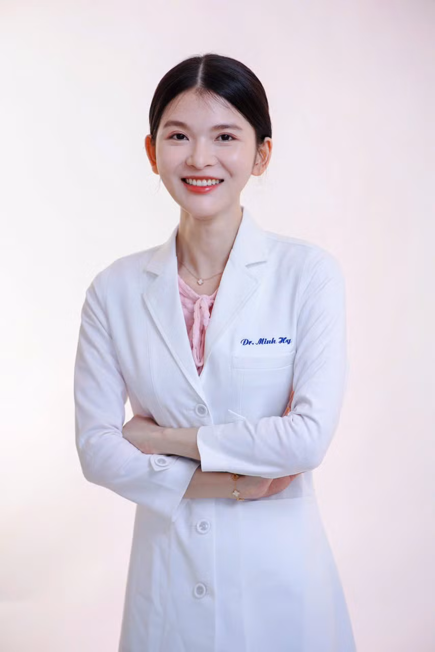 Minh Hy cho rằng, để thúc đẩy sự bình đẳng và tôn trọng, nền tảng quan trọng nhất chính là pháp luật.