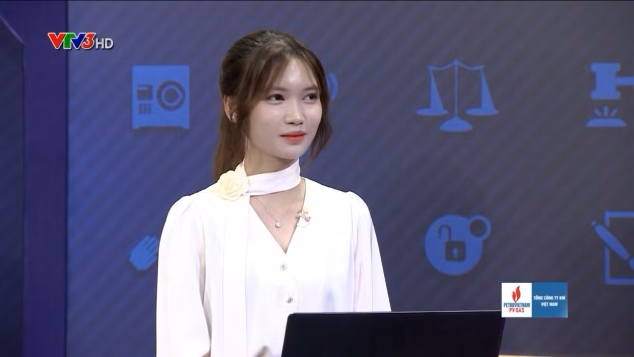 Bùi Bình là người chơi trẻ nhất của Gameshow “Sức Nước Ngàn Năm” số 18 của VTV3.
