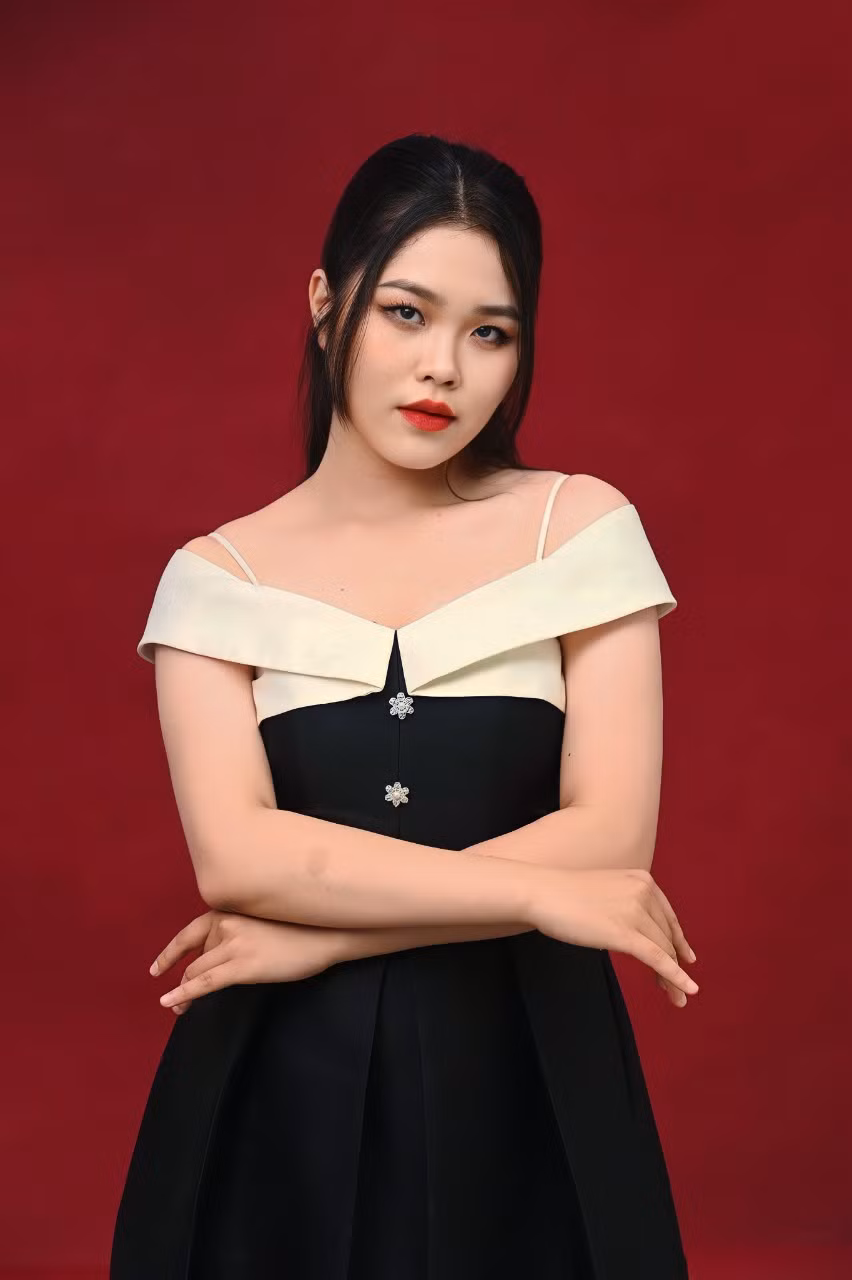 Dương Thị Quỳnh Giang (sinh năm 2003) đang là sinh viên năm thứ ba trường Đại học Kiến trúc Hà Nội.