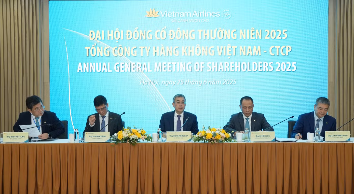 Toàn cảnh Đại hội đồng cổ đông thường niên năm 2025 của Vietnam Airlines. Ảnh: VNA. Toàn cảnh Đại hội đồng cổ đông thường niên năm 2025 của Vietnam Airlines. Ảnh: VNA.