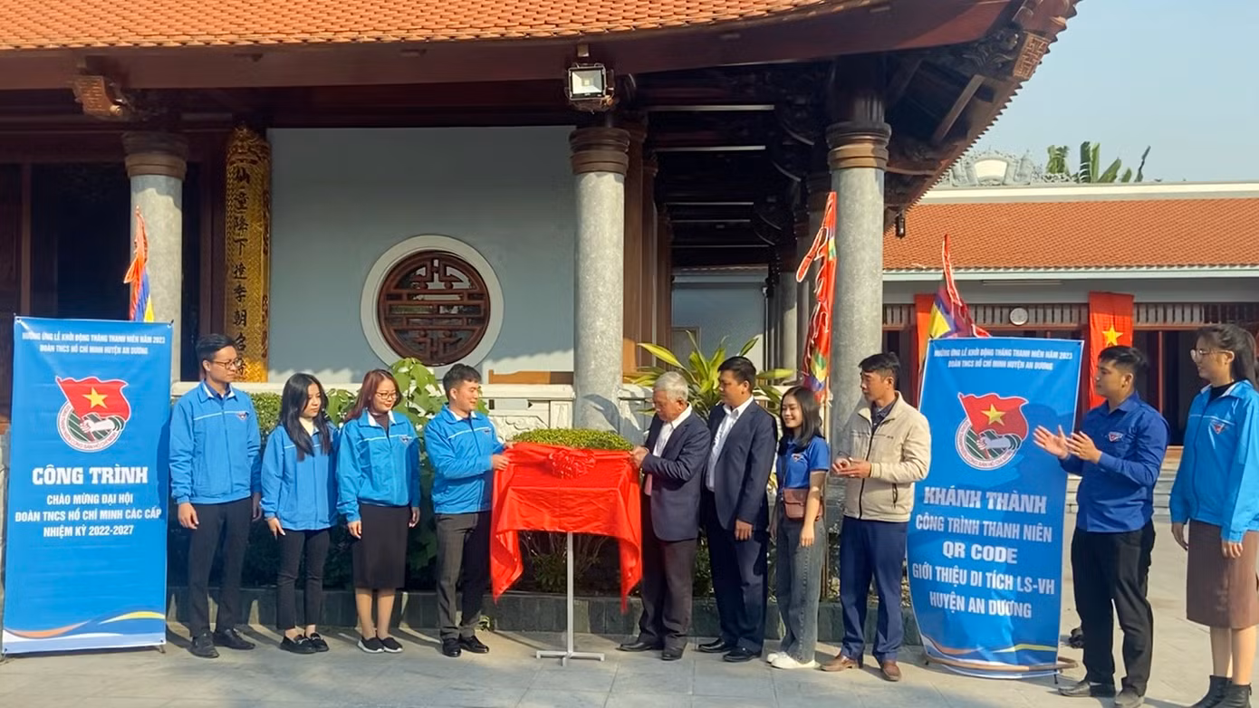 Huyện Đoàn An Dương khánh thành công trình thanh niên, gắn mã QR Code tại di tích lịch sử - văn hóa trên địa bàn.