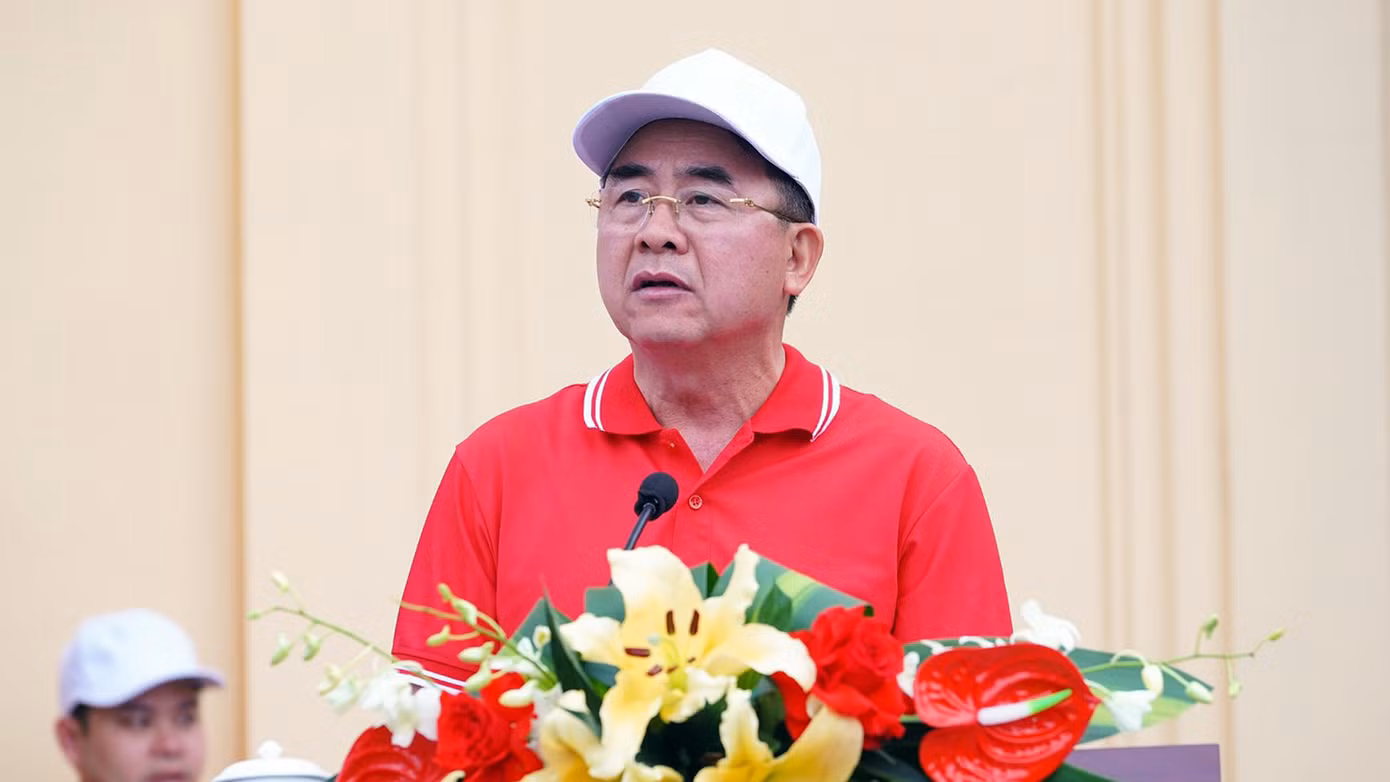 Phát biểu kêu gọi toàn dân tập thể dục, ông Lê Khắc Nam - Phó Chủ tịch UBND TP Hải Phòng nhấn mạnh, ngày hội nhằm động viên đông đảo các tầng lớp nhân dân tập luyện thể dục thể thao, góp phần nâng cao nhận thức về vai trò, tác dụng của tập luyện thể dục thể thao, nâng cao sức khỏe, chất lượng cuộc sống, xây dựng lối sống văn minh, lành mạnh.