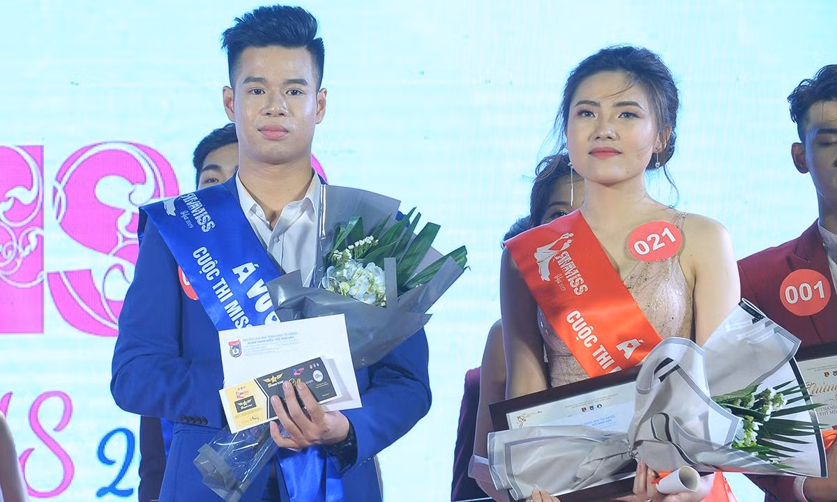 Lộ diện cặp đôi tài sắc nhất Đại học Khoa học Tự nhiên ảnh 16