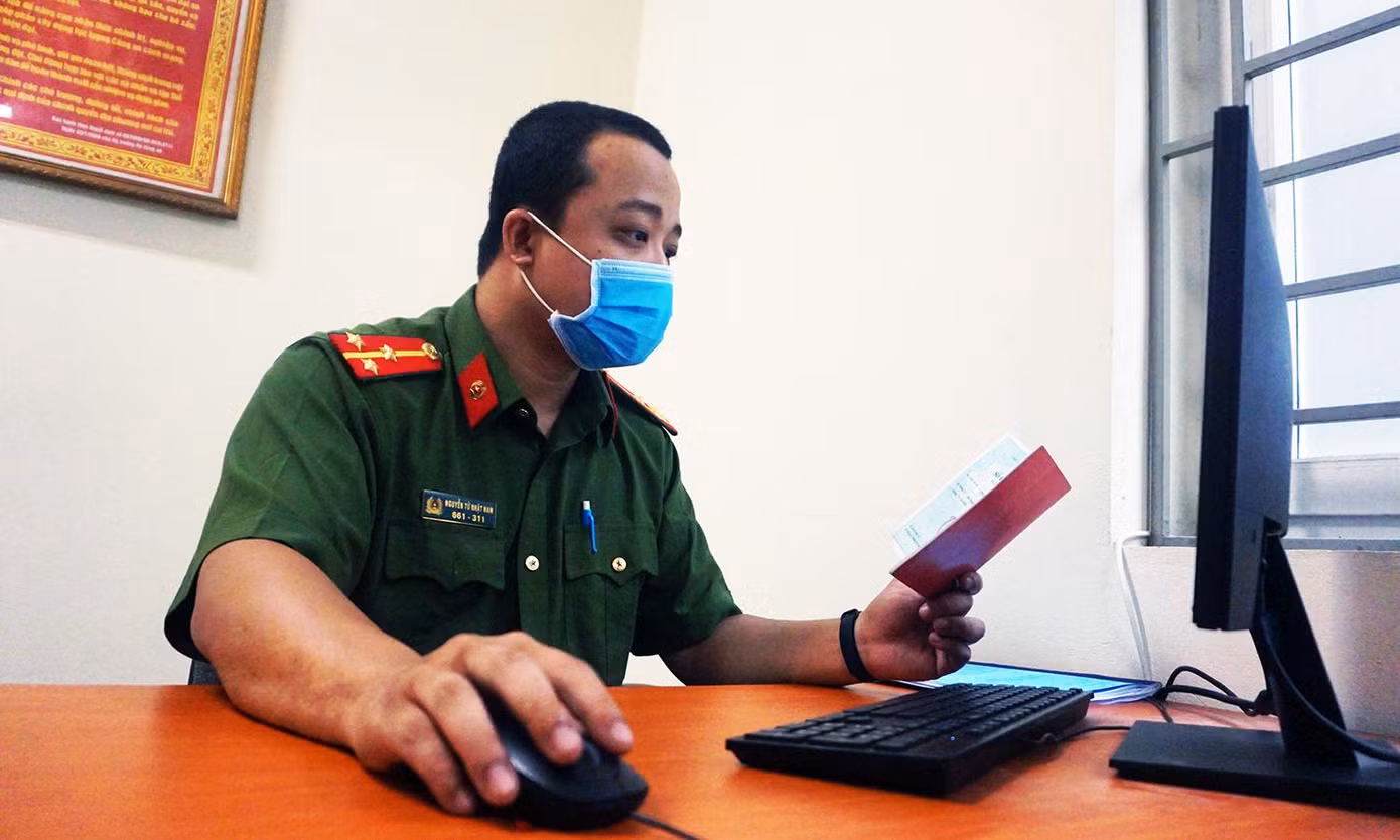 Thông tin công dân được đối chiếu trên hệ thống cơ sở dữ liệu quốc gia.