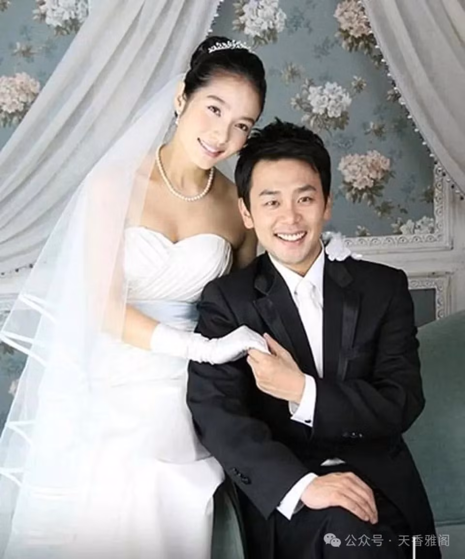 Lee Min Young bị chồng đánh tới mức nhập viện, sảy thai chỉ sau 12 ngày kết hôn.