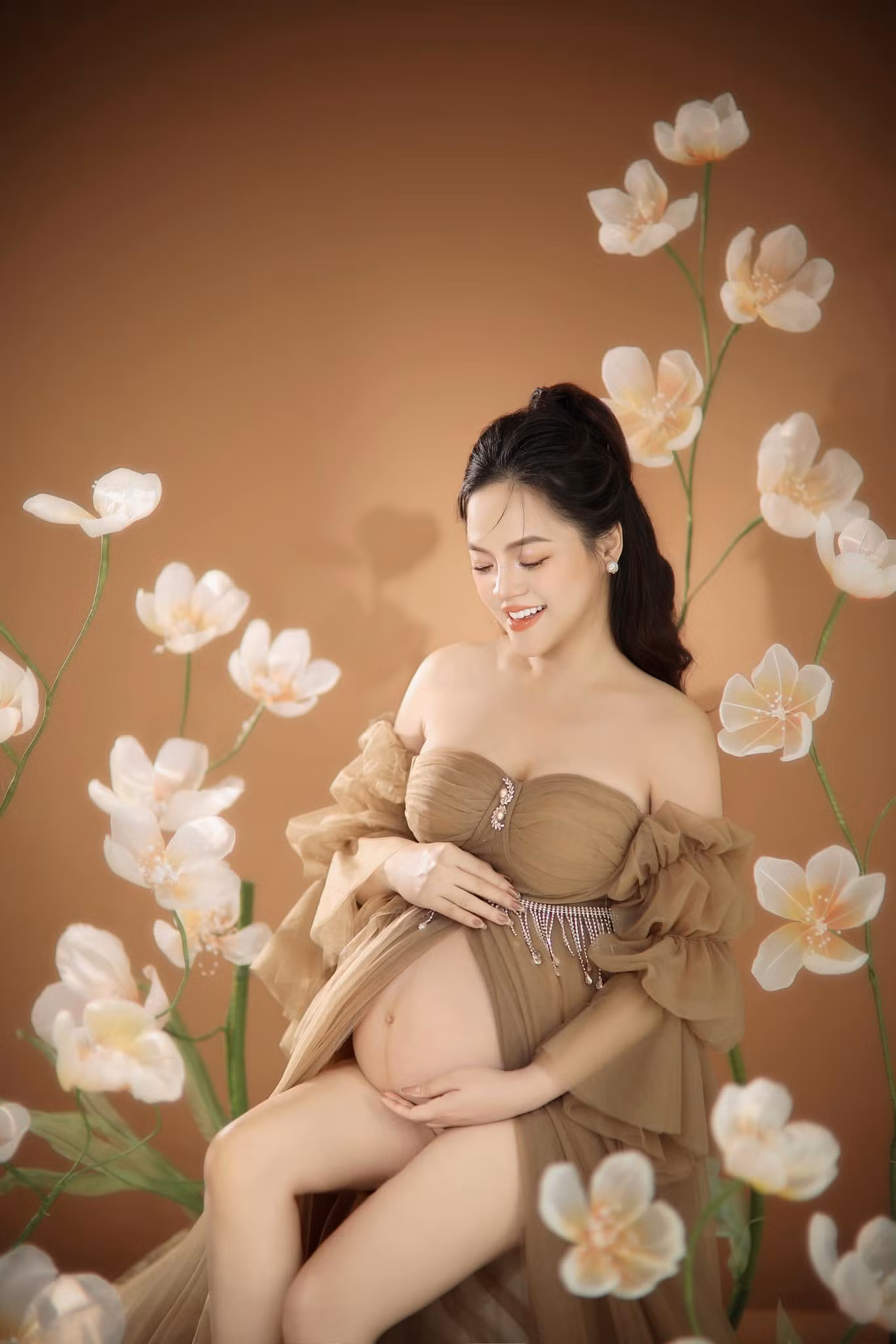 Những tháng cuối thai kỳ của Thu Quỳnh. Những tháng cuối thai kỳ của Thu Quỳnh.