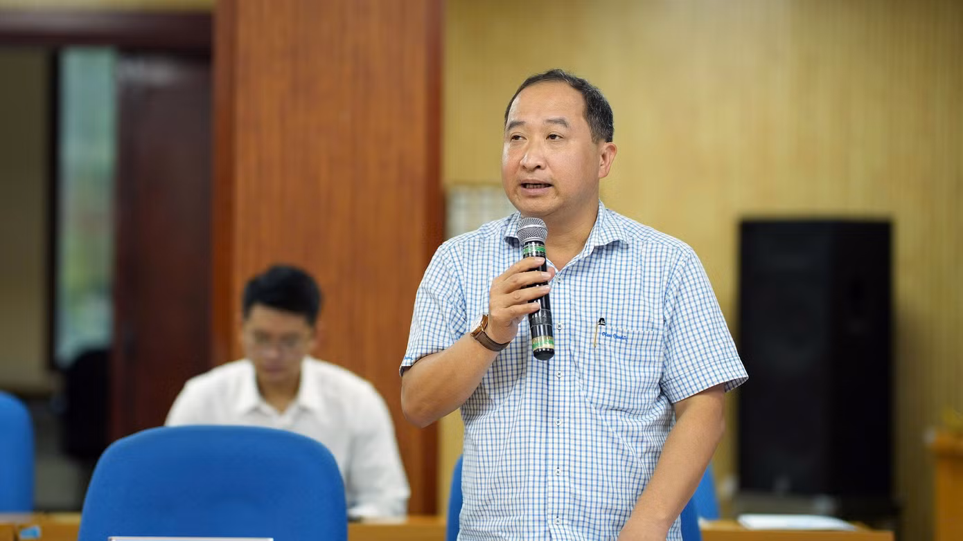 Các đại biểu góp ý tại hội nghị.
