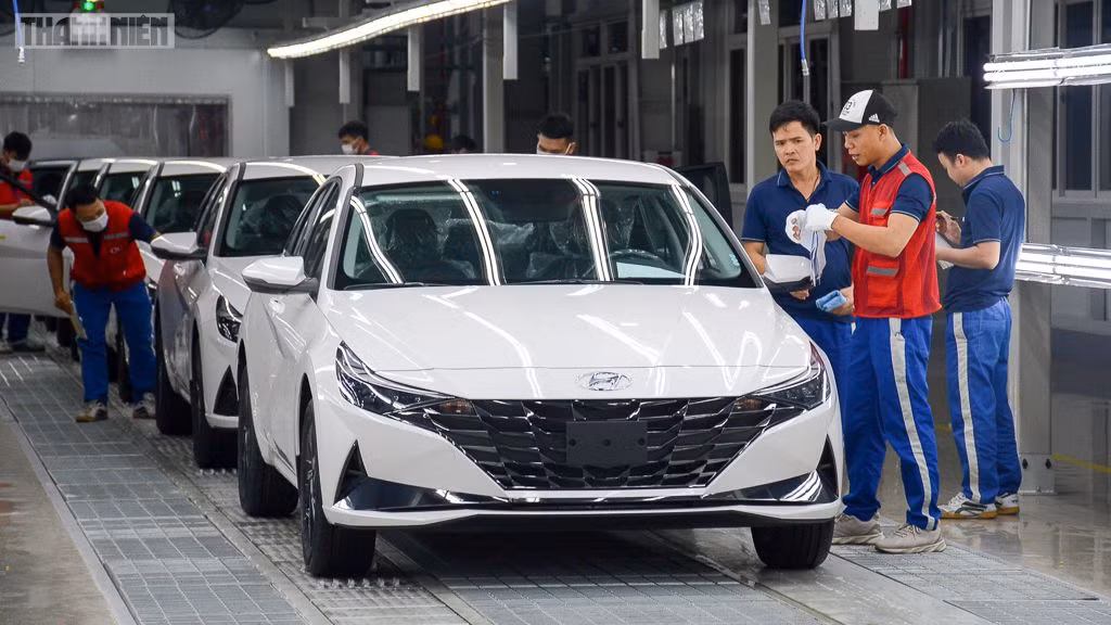 Chính sách giảm LPTB 'cứu vãn' doanh số bán ô tô tại Việt Nam năm 2021.