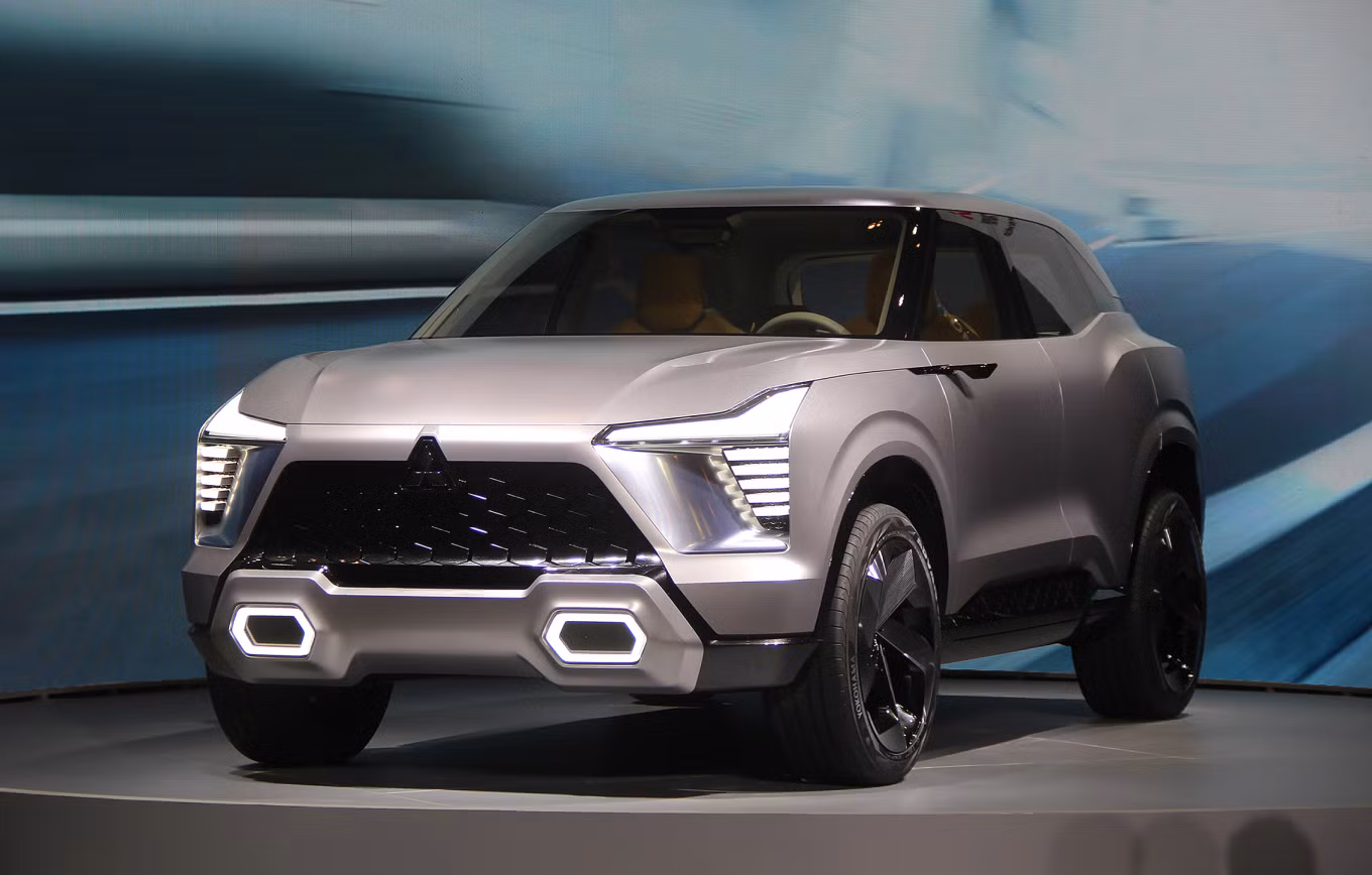 Mới đây, Mitsubishi chạy xăng đã được phát hiện chạy thử tại Indonesia, dự kiến sớm đến tay người tiêu dùng.