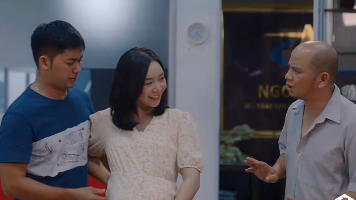 Sơn Ca (Quỳnh Kool) và Khải (Bảo Anh) kết hôn, sống hạnh phúc bên gia đình. Ảnh: CMH.