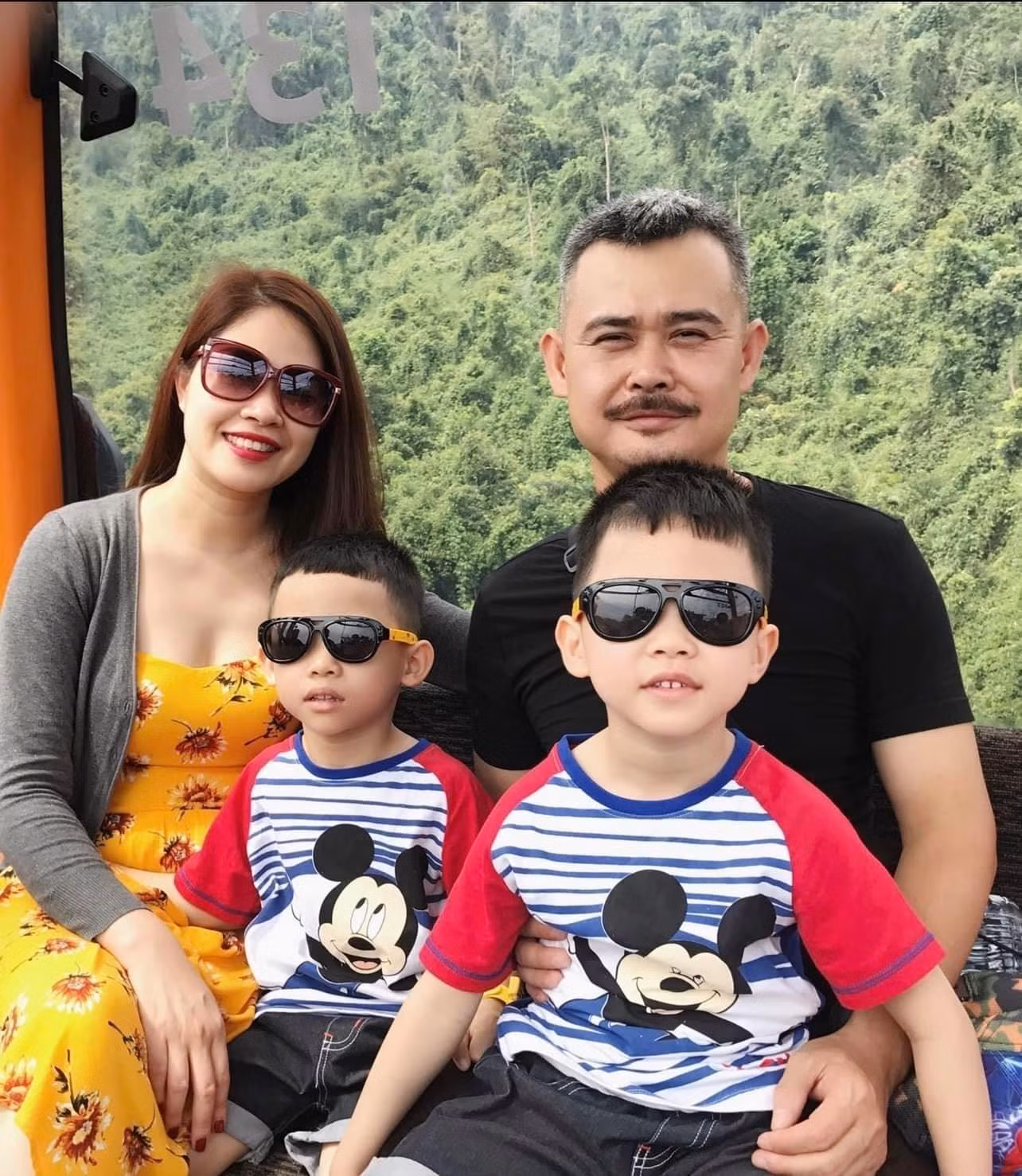 Với nam diễn viên, gia đình là trên hết vì các con còn nhỏ. Anh cho rằng khó có vai dài hơi, ấn tượng, mà lại có đủ thời gian chăm sóc cho các con. Ảnh: NVCC.