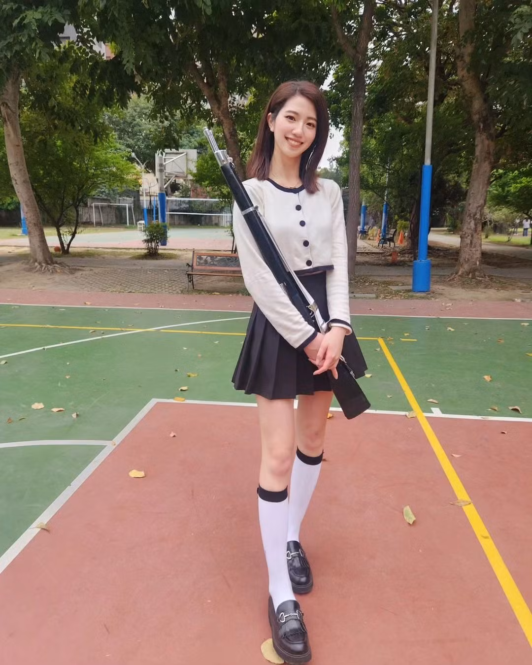 Hà Trí Ninh trở thành người đại diện cho quận ở tuổi 25. Ảnh: IG.