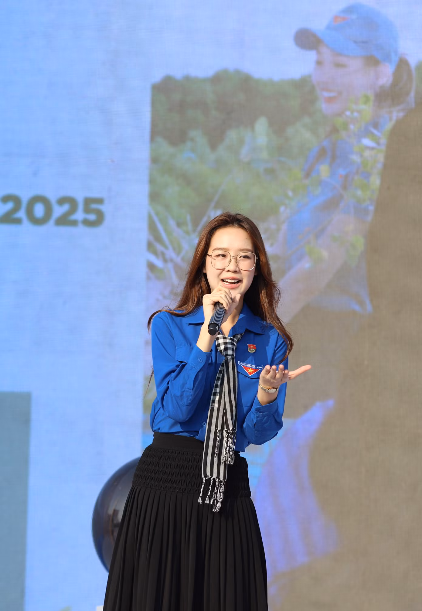 Hoa hậu Lê Nguyễn Bảo Ngọc truyền cảm hứng và kêu gọi người trẻ chung tay các hoạt động bảo vệ môi trường.