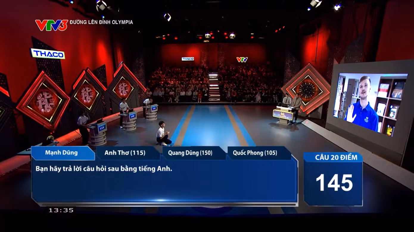 Mạnh Dũng bắt đầu "tung skill" cực chất, giành vị trí dẫn đầu.