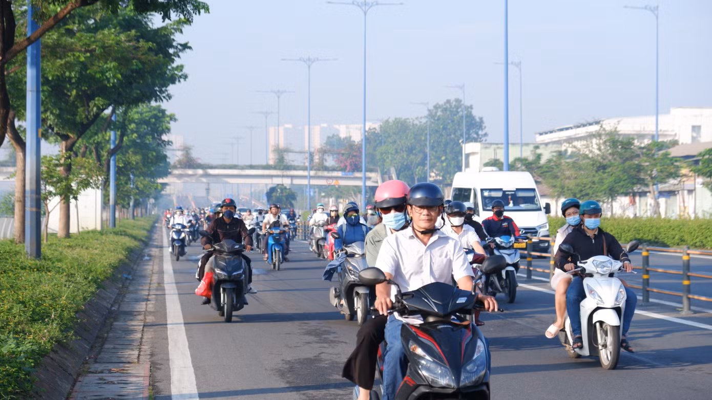 Sáng 1/12, không khí lạnh tiếp tục khuếch tán xuống phía Nam khiến nền nhiệt tại các tỉnh, thành Nam bộ tiếp tục giảm.