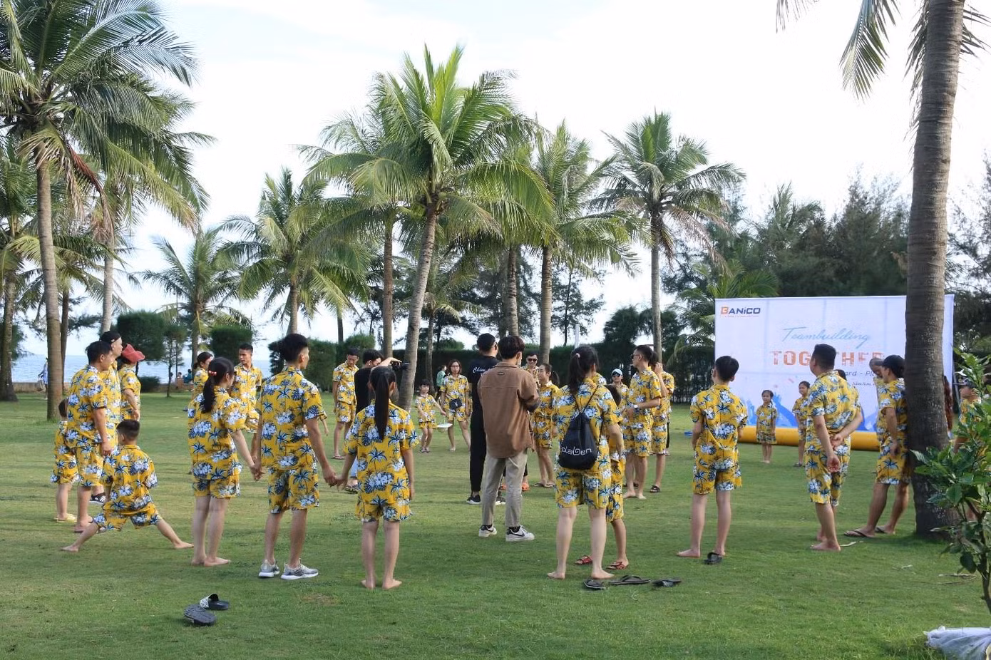 Team building trong khuôn viên FLC Sầm Sơn