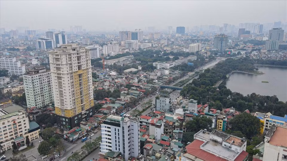 Dự án Nam Đại Cồ Việt (phường Bách Khoa, quận Hai Bà Trưng) chậm tiến độ một phần do không nhận được sự đồng thuận của người dân và nhà đầu tư chậm ứng kinh phí GPMB. Ảnh: P.A. Dự án Nam Đại Cồ Việt (phường Bách Khoa, quận Hai Bà Trưng) chậm tiến độ một phần do không nhận được sự đồng thuận của người dân và nhà đầu tư chậm ứng kinh phí GPMB. Ảnh: P.A.