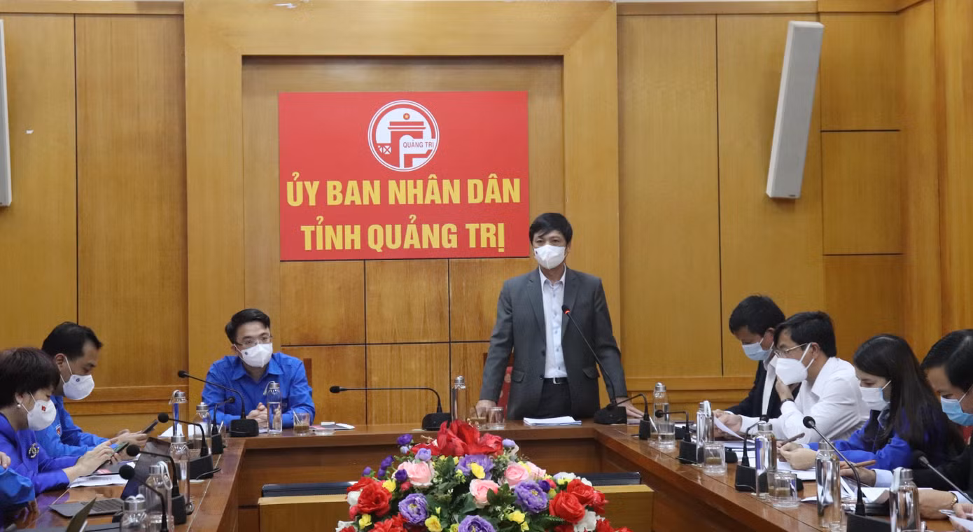 Quang cảnh buổi làm việc giữa UBND tỉnh Quảng Trị và đoàn công tác của Trung ương Đoàn TNCS Hồ Chí Minh chuẩn bị cho các hoạt động kỷ niệm 75 năm Ngày Thương binh-Liệt sĩ 27/7 (1947-2022) và hướng đến Lễ hội Vì Hòa bình diễn ra tại Quảng Trị.