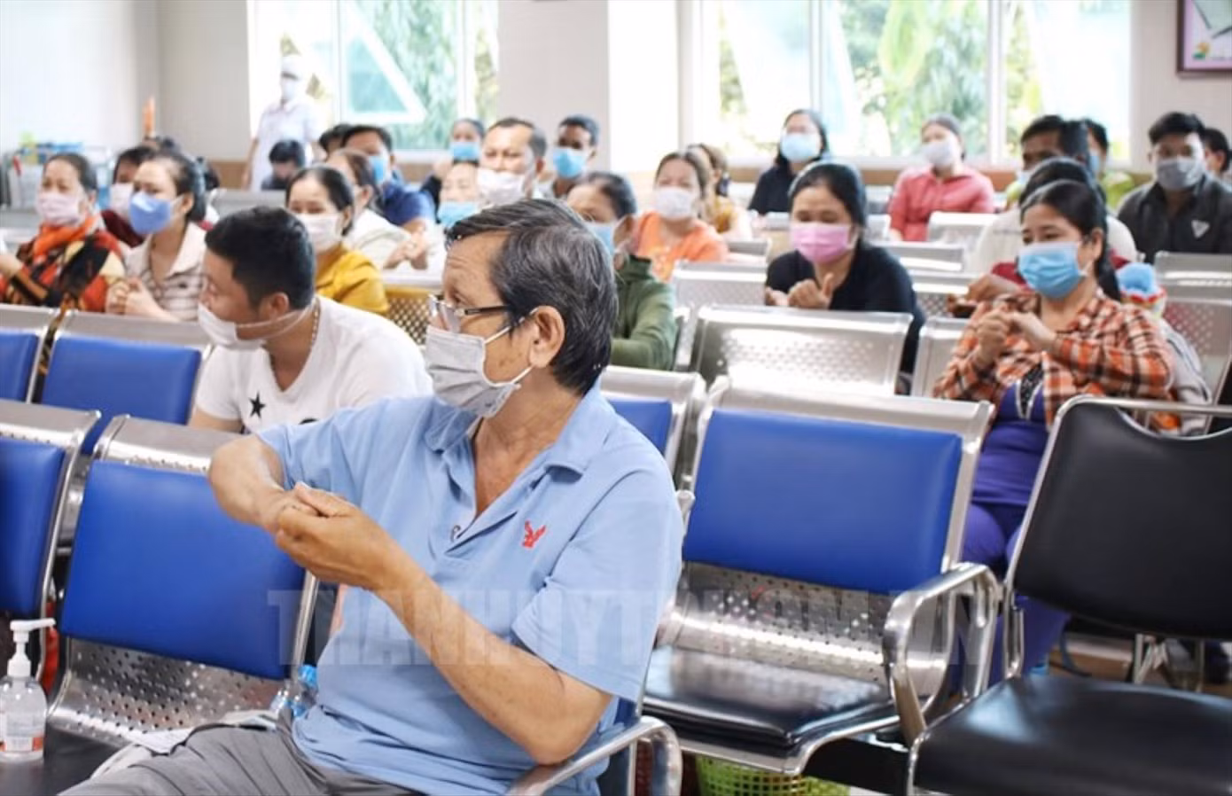 Đeo khẩu trang là biện pháp phòng dịch quan trọng