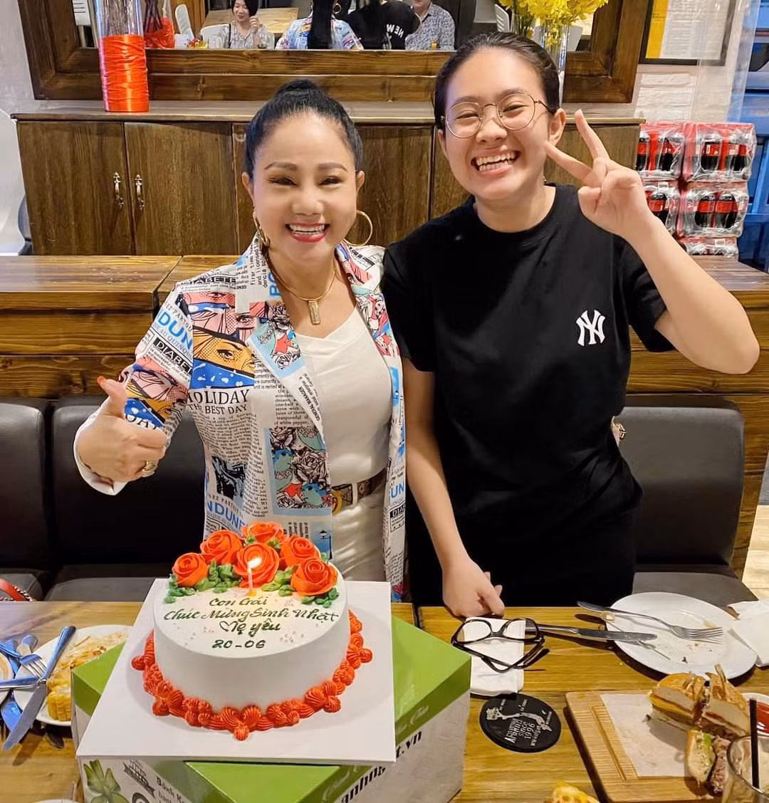 Ngọc Ánh và con gái