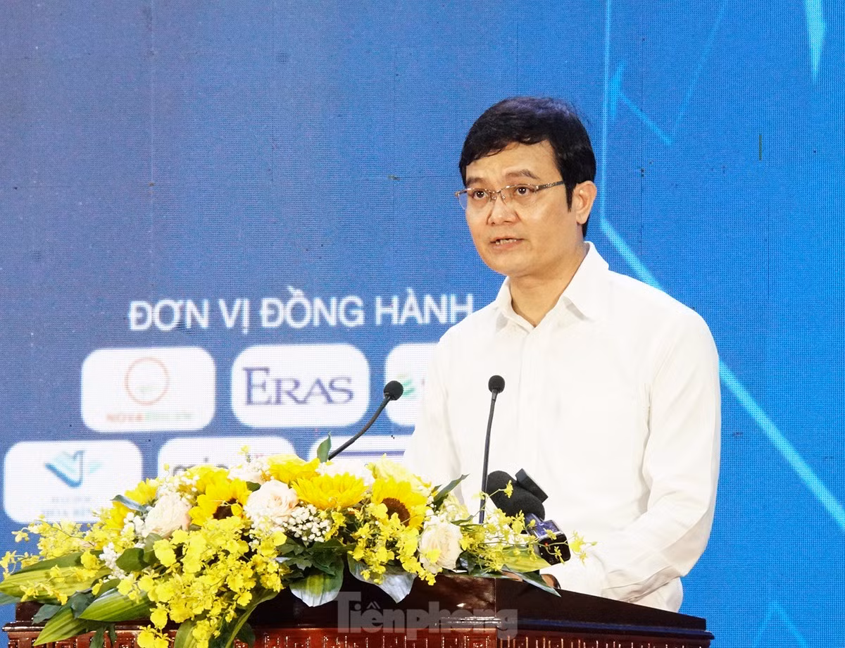 Bí thư Thứ nhất Trung ương Đoàn Bùi Quang Huy phát biểu tại ngày hội. Ảnh: Hòa Hội