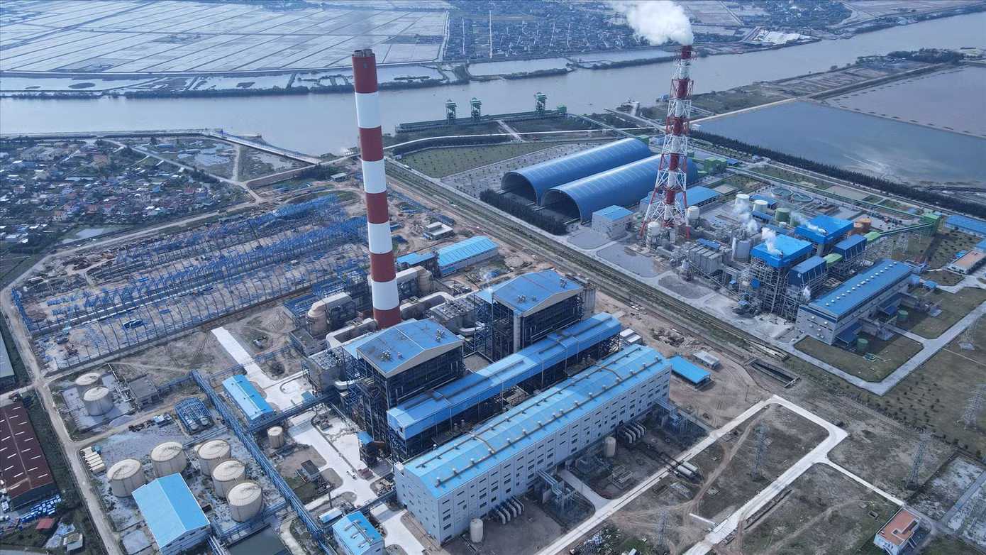 NMNĐ Thái Bình 2 vừa đốt dầu lần đầu tiên. Ảnh: Như Ý NMNĐ Thái Bình 2 vừa đốt dầu lần đầu tiên. Ảnh: Như Ý