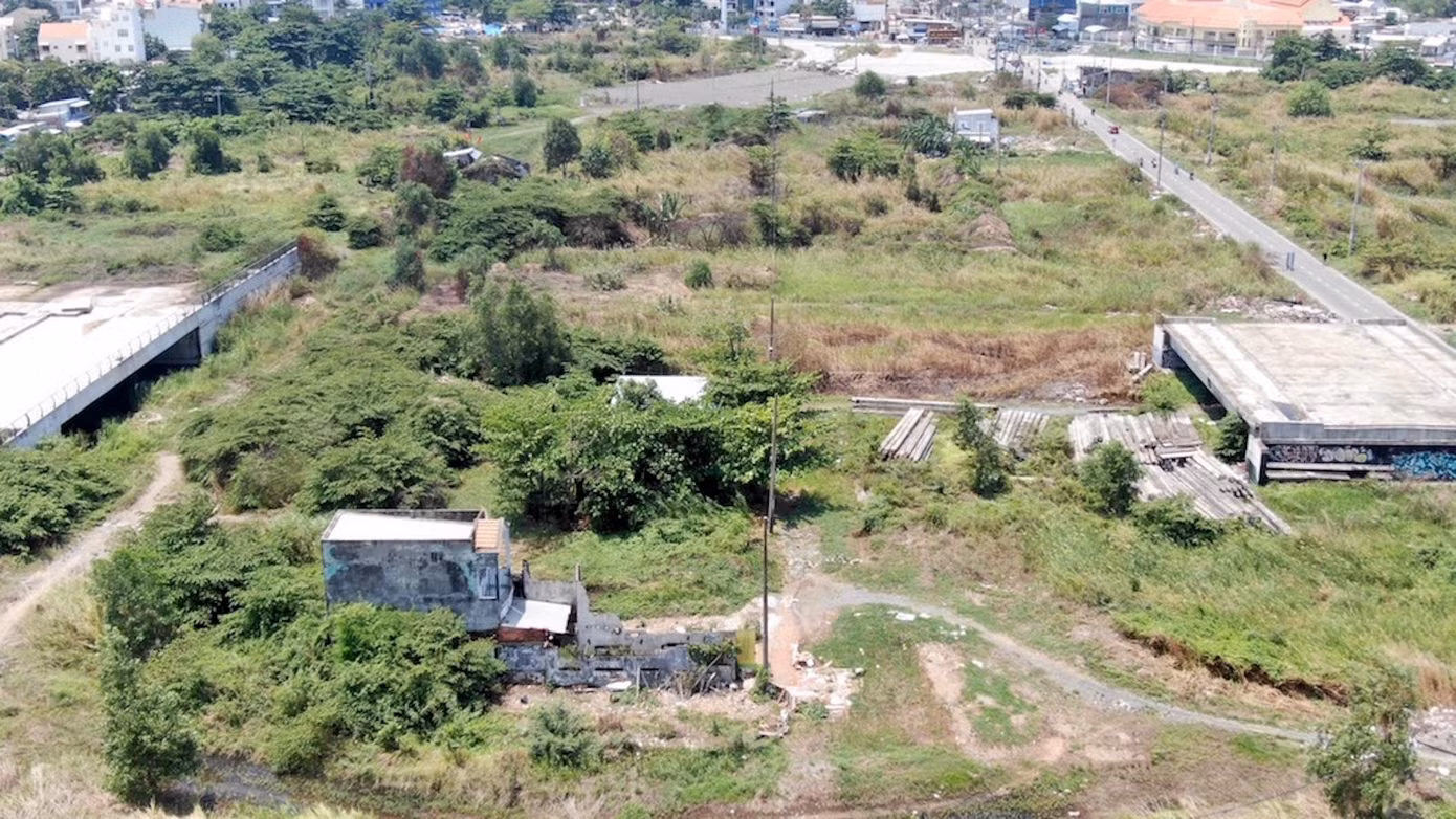 Một góc khu đất 4,3 ha - ngoài ranh quy hoạch Khu đô thị mới Thủ Thiêm, TP Thủ Đức bị UBND TPHCM thu hồi sai quy định