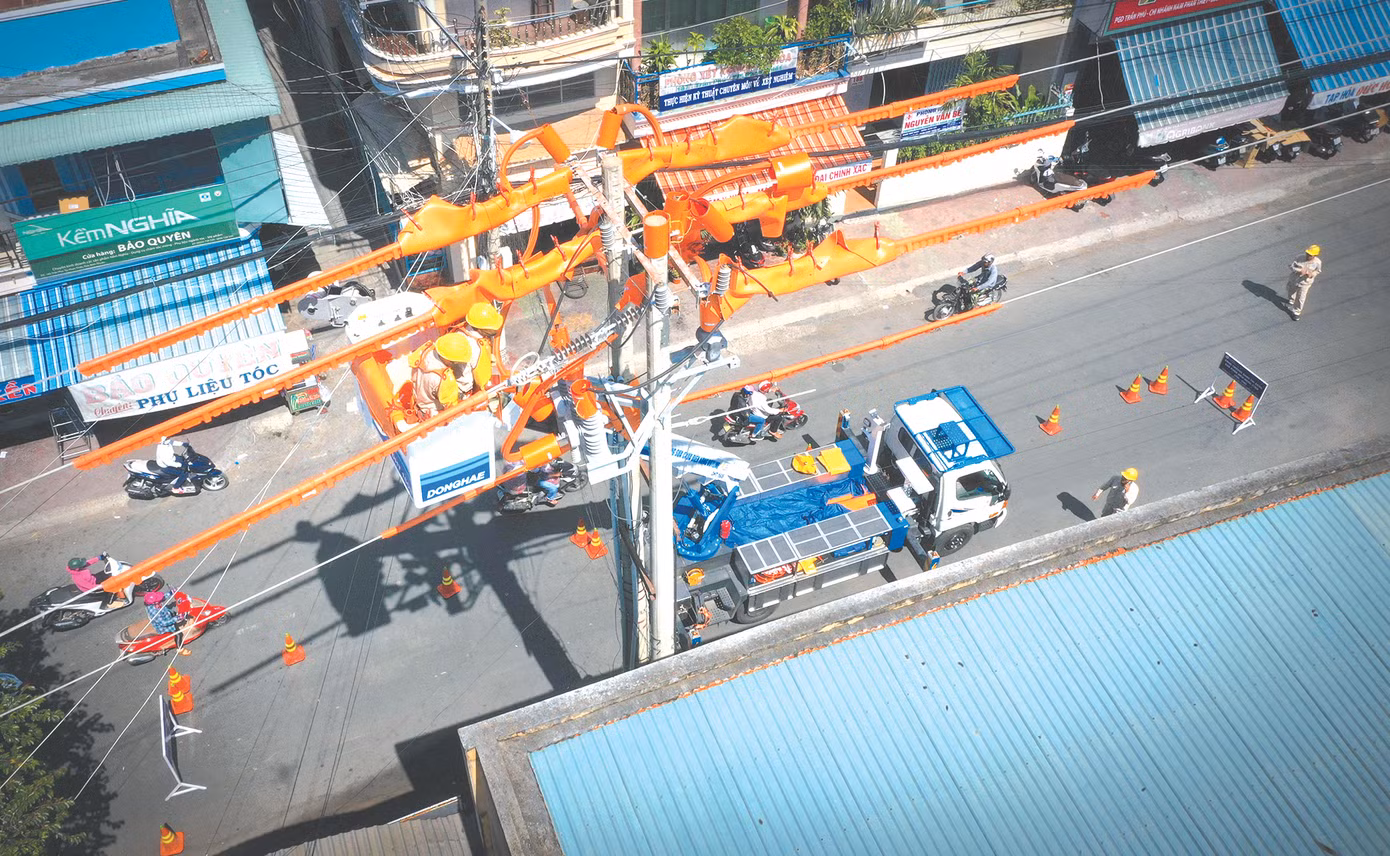 Ngành điện tăng cường kiểm tra, bảo trì lưới điện trước kỳ nghỉ lễ 2/9