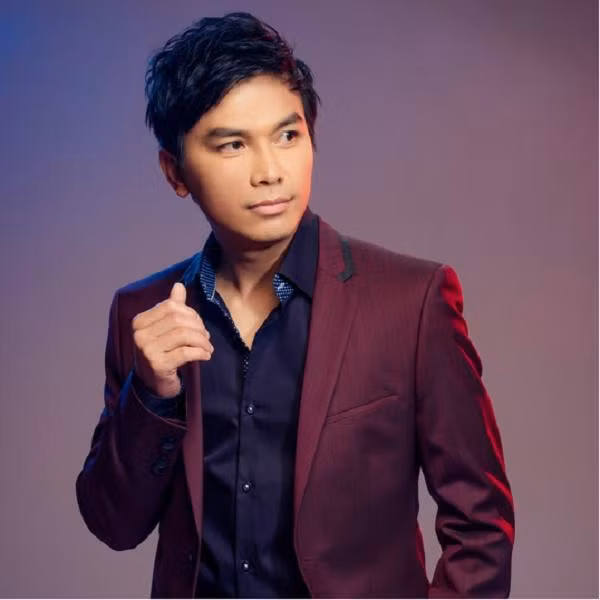 Danh ca Mạnh Quỳnh