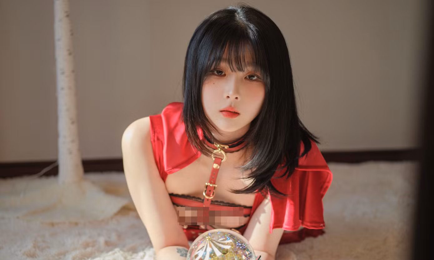 Jang Joo là người mẫu 18+ có tiếng ở Hàn Quốc.