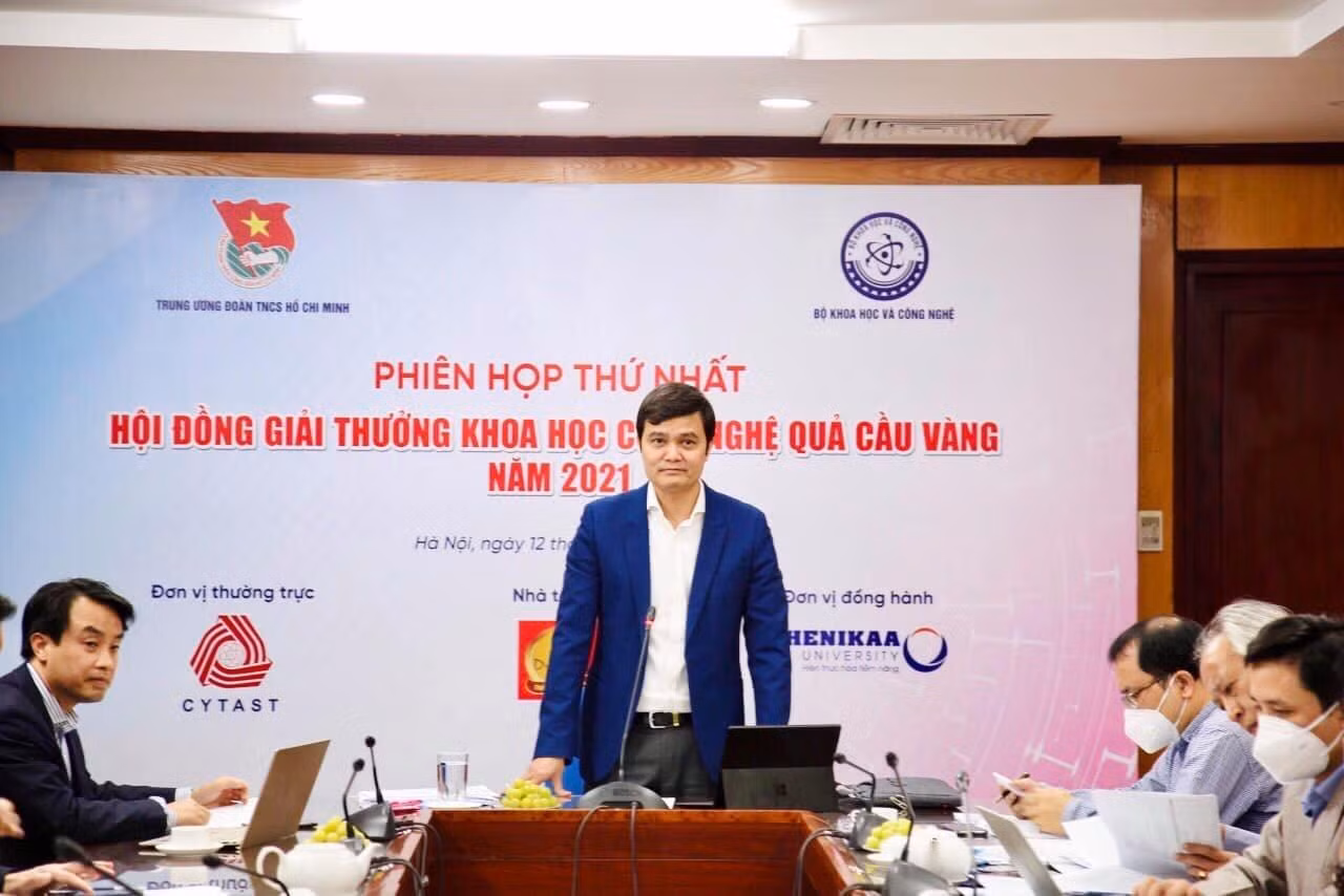 Phiên họp lần thứ nhất Hội đồng Giải thưởng Khoa học Công nghệ Quả Cầu Vàng năm 2021 diễn ra dưới sự chủ trì của anh Bùi Quang Huy, Bí thư thường trực T.Ư Đoàn, Chủ tịch Hội đồng Giải thưởng