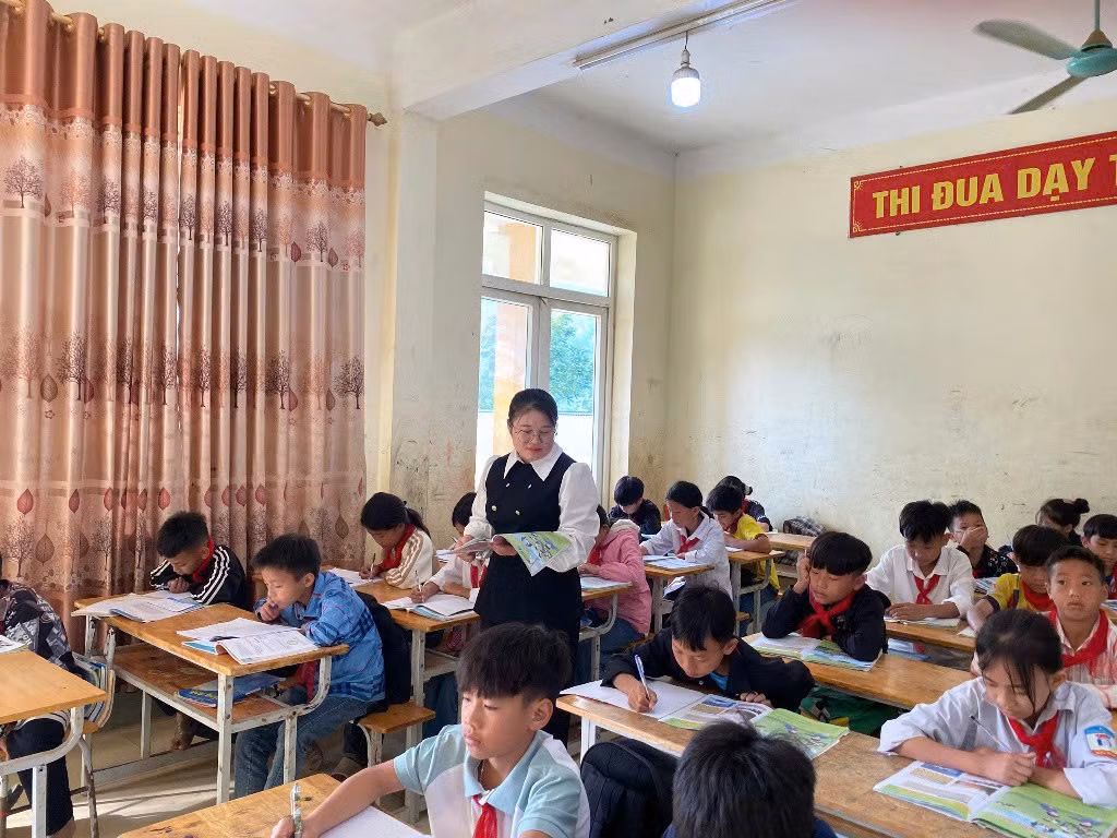 Giờ học của cô và trò ở huyện Mường Lát