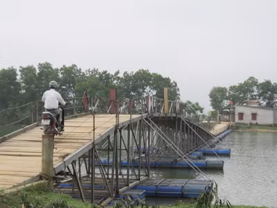 Một góc cầu phao