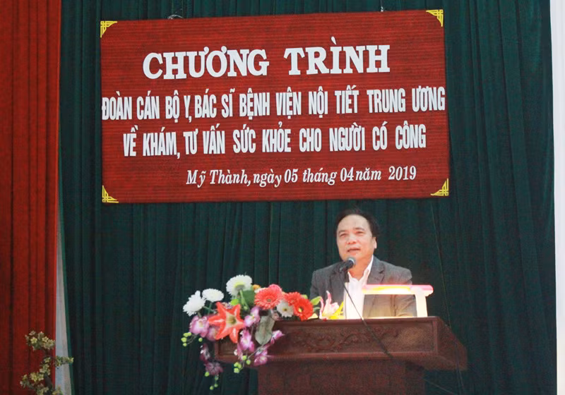 Bác sỹ trẻ thăm khám cho hơn 1.000 người có công tại Hà Nội ảnh 2