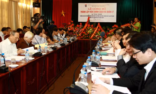Sau lễ công bố đã diễn ra tọa đàm 