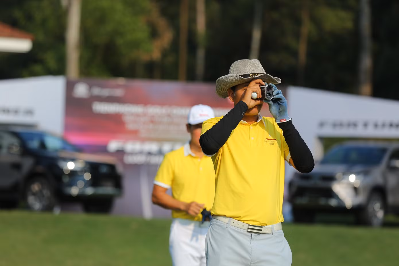 Sử dụng máy đo khoảng cách là cách dễ dàng để golfer xác định thông số địa hình và tự tin thực hiện, căn chỉnh các cú đánh. Đặc biệt là trong những giải đấu tại các sân golf mới mà các tay golf chưa có cơ hội trải nghiệm trước đó.
