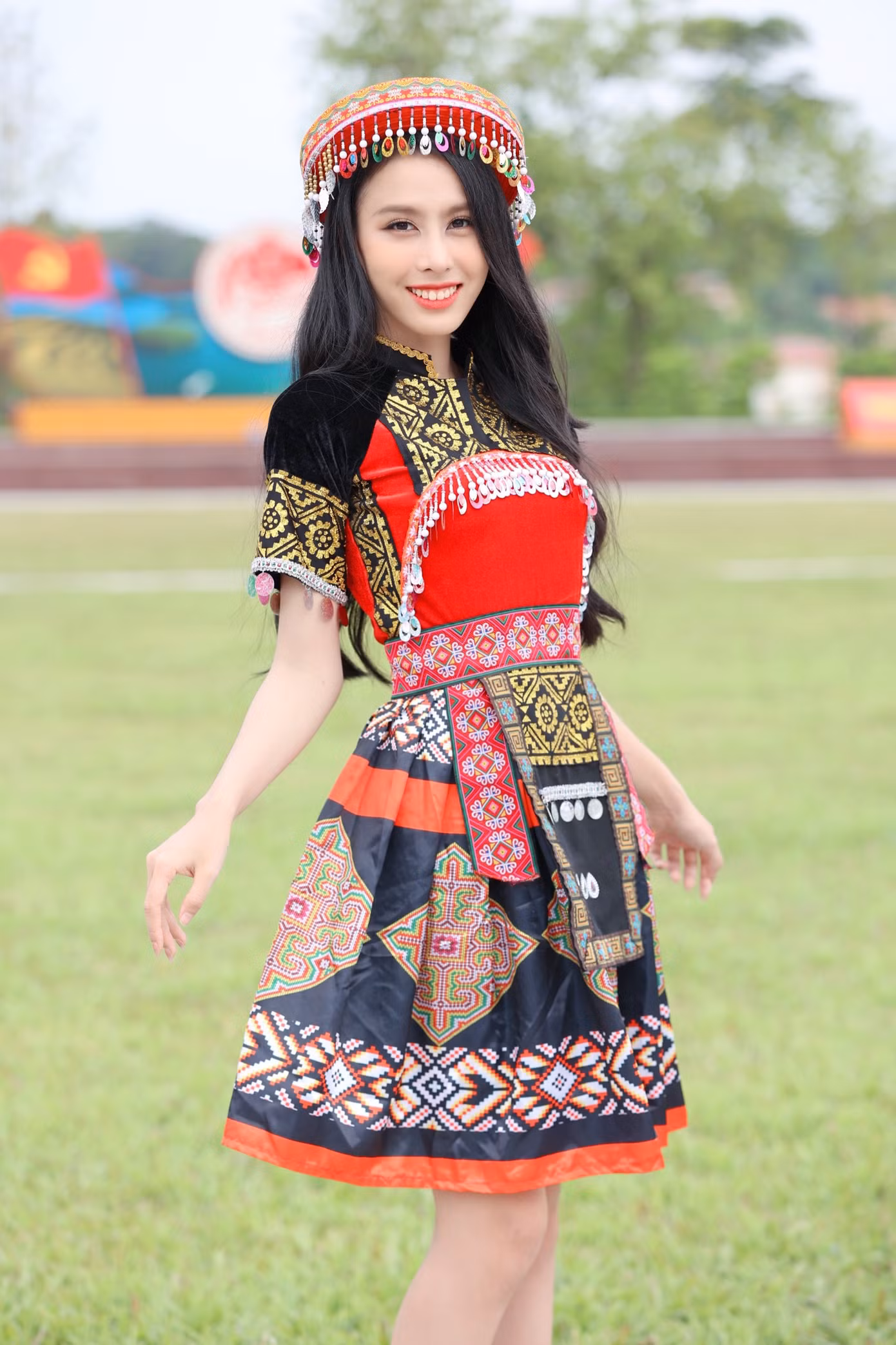 Người đẹp cũng chia sẻ cô nhìn thấy vùng đất Yên Bái đang thay đổi mạnh mẽ cả về kinh tế, du lịch và xã hội. Ngọc Hằng hy vọng việc tích cực ứng dụng chuyển đổi số sẽ mang lại cho nơi đây sự phát triển ngày càng mạnh mẽ hơn.