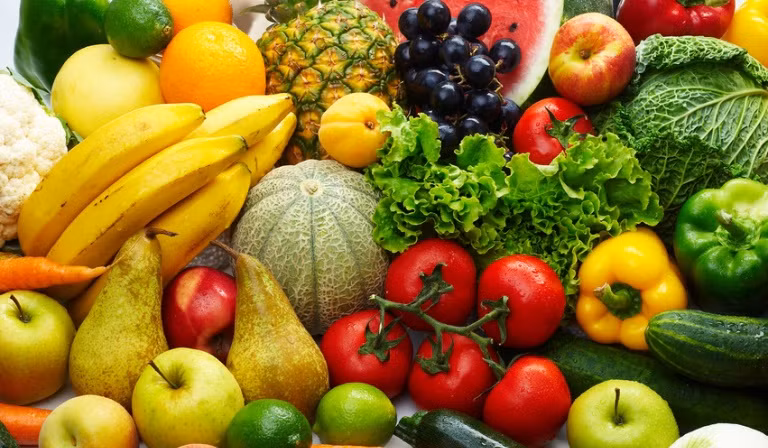Những nguyên liệu nên và không nên dành cho món salad giảm cân ảnh 1