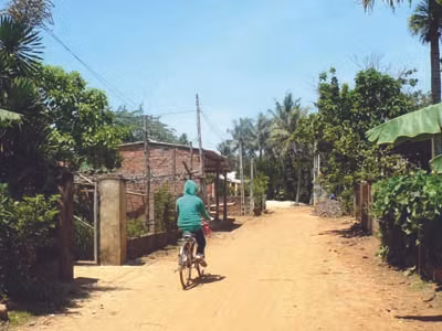 Làng Châu Thuận thêm nghèo sau những đợt ngư dân bị bắt bớ vì sập bẫy cò xuất khẩu lao động. Làng Châu Thuận thêm nghèo sau những đợt ngư dân bị bắt bớ vì sập bẫy cò xuất khẩu lao động