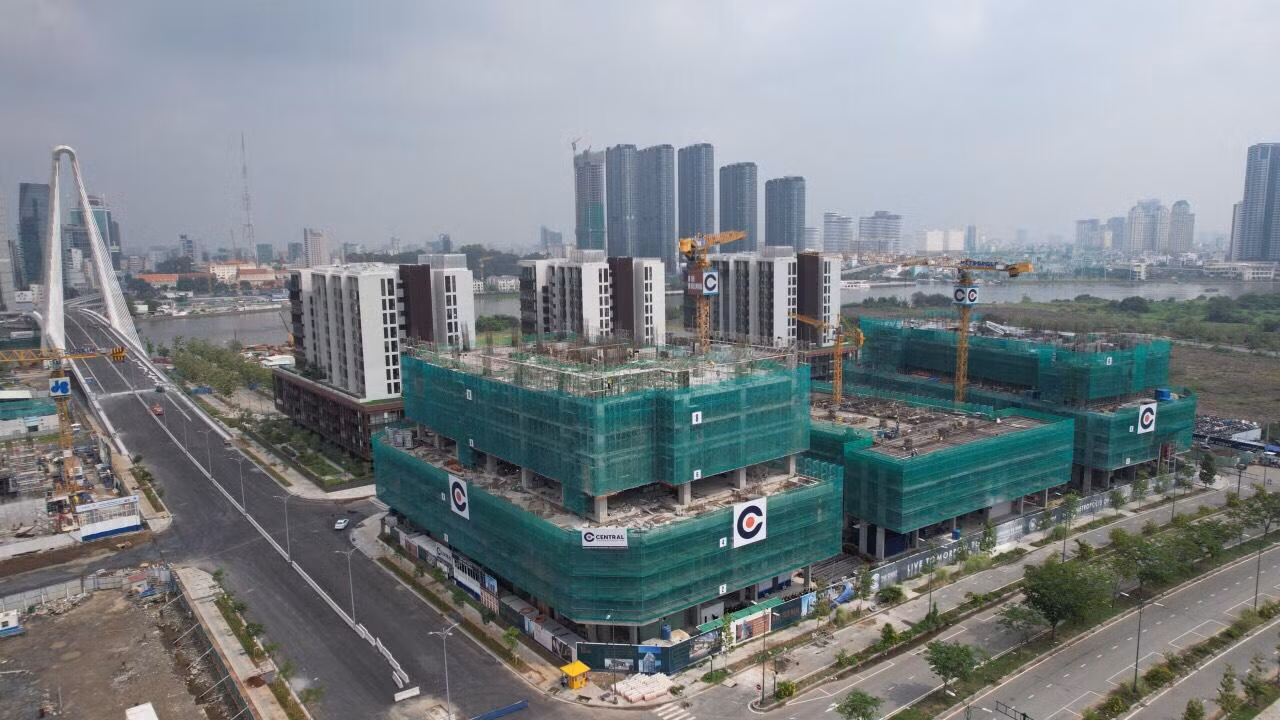 Cầu Thủ Thiêm 2 nhìn từ phía bờ Khu đô thị mới Thủ Thiêm.