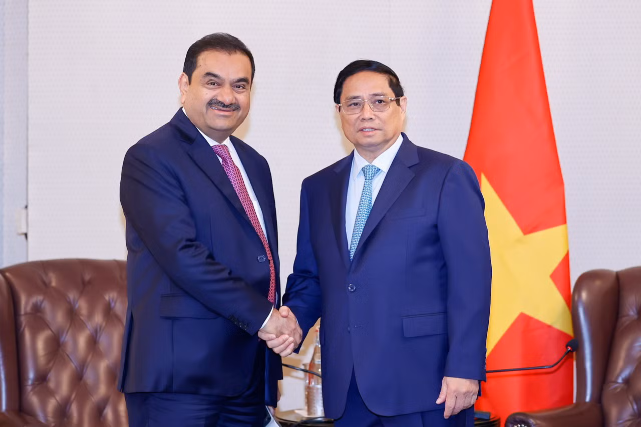 Thủ tướng Phạm Minh Chính tiếp ông Gautam Adani, Chủ tịch Tập đoàn Adani Ấn Độ. Ảnh: Nhật Bắc.