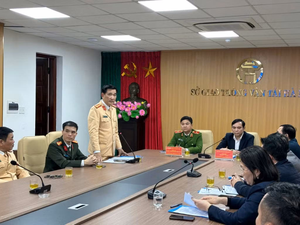 Đại diện Công an thành phố Hà Nội phát biểu tại buổi họp bàn giao. Ảnh: Trọng Đảng Đại diện Công an thành phố Hà Nội phát biểu tại buổi họp bàn giao. Ảnh: Trọng Đảng