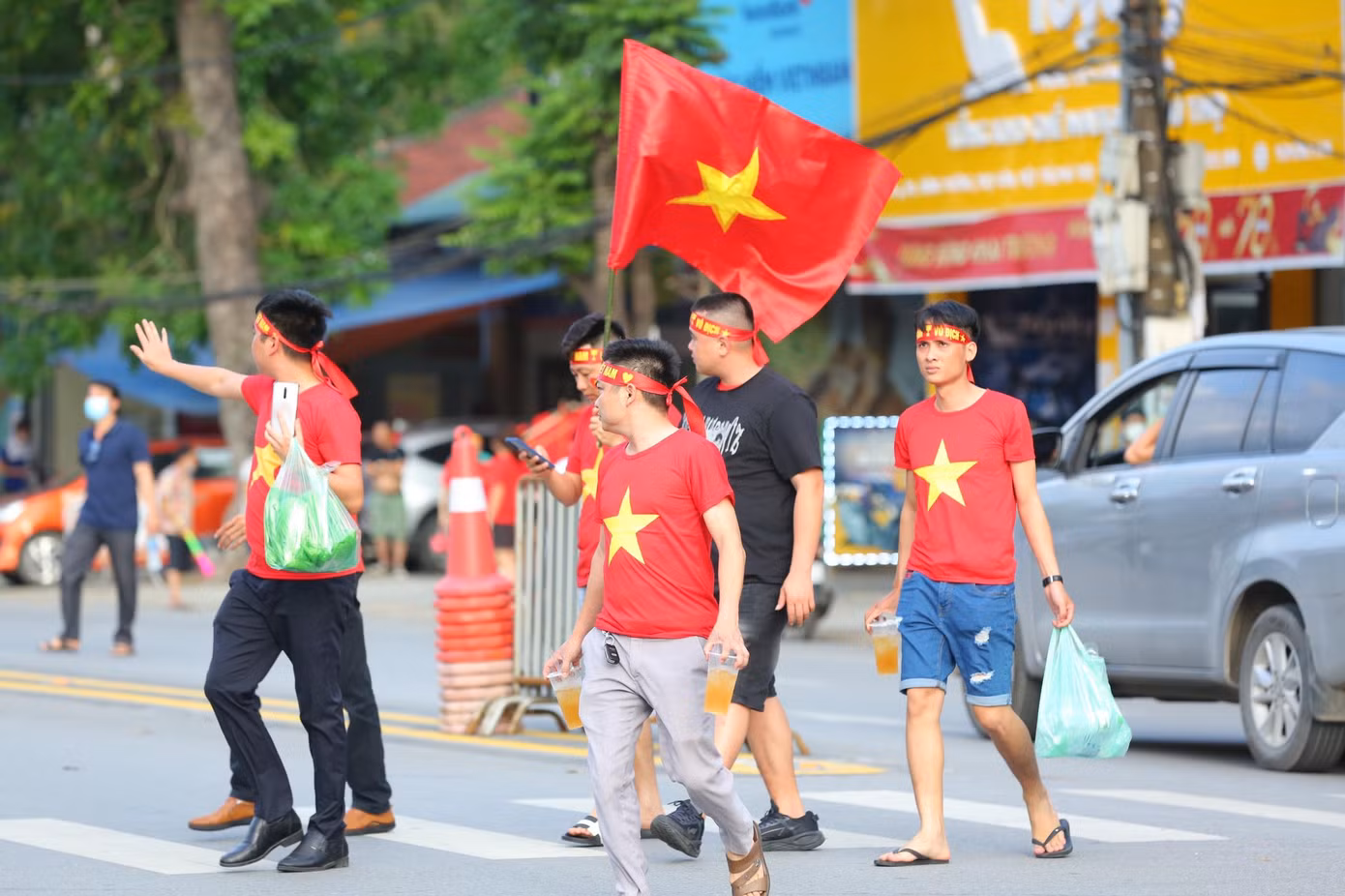 Cục diện bảng A đang khá căng thẳng khi U23 Indonesia và U23 Myanmar chiếm hai vị trí đầu với 6 điểm. U23 Việt Nam (4 điểm) chịu khá nhiều áp lực ở trận đấu với U23 Myanmar tối nay.