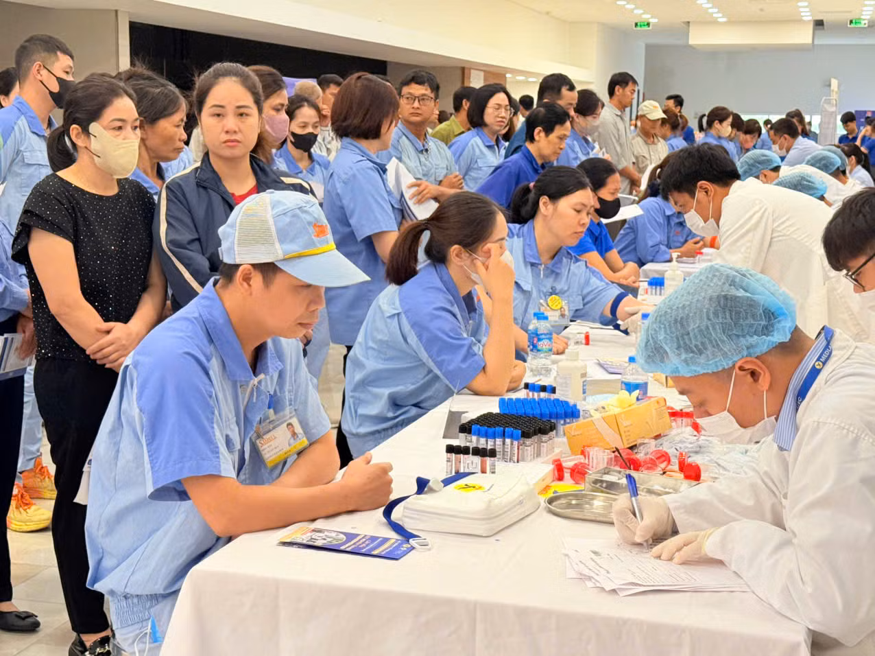 Ngày hội thu hút đông đảo thanh niên công nhân tham gia