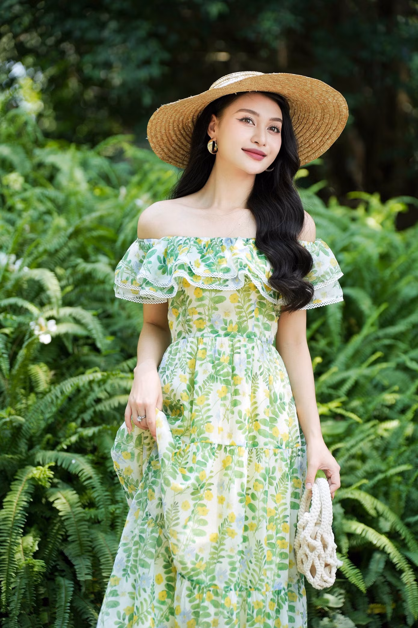 Từng bị gia đình phản đối, bằng sự nỗ lực và cố gắng, Linh Hương đã có thể chứng minh cho gia đình về lựa chọn của bản thân và hạnh phúc với những gì bản thân đang theo đuổi.